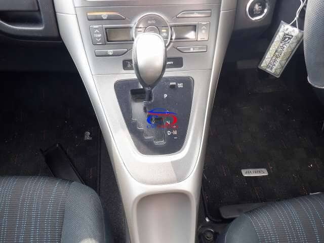 TOYOTA AURIS 2006
