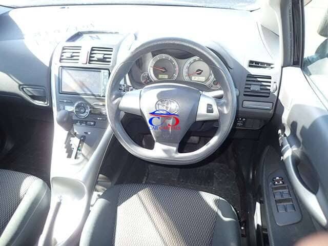 TOYOTA AURIS 2009