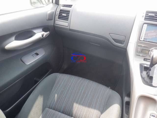 TOYOTA AURIS 2006