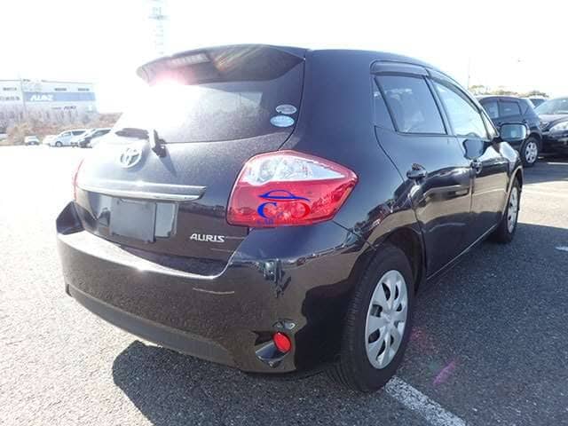TOYOTA AURIS 2009