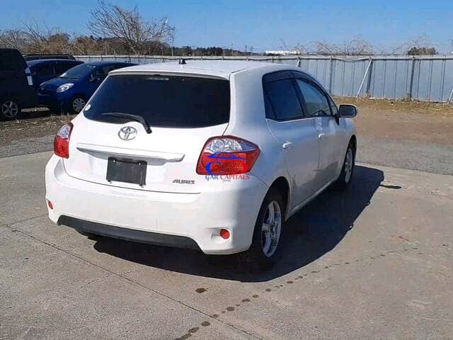 TOYOTA AURIS 2010