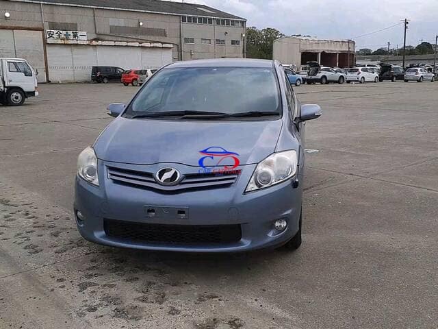 TOYOTA AURIS 2010