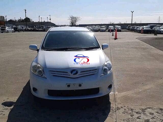 TOYOTA AURIS 2010