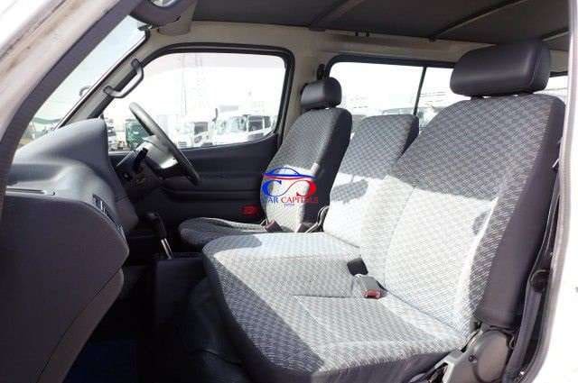 Toyota Hiace Van 2001