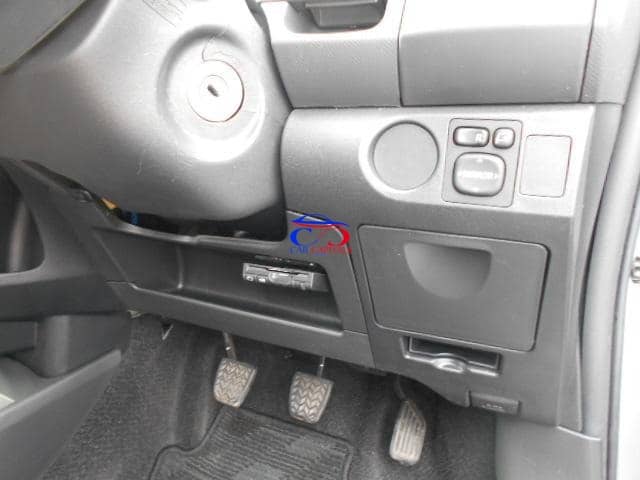 TOYOTA VITZ RS