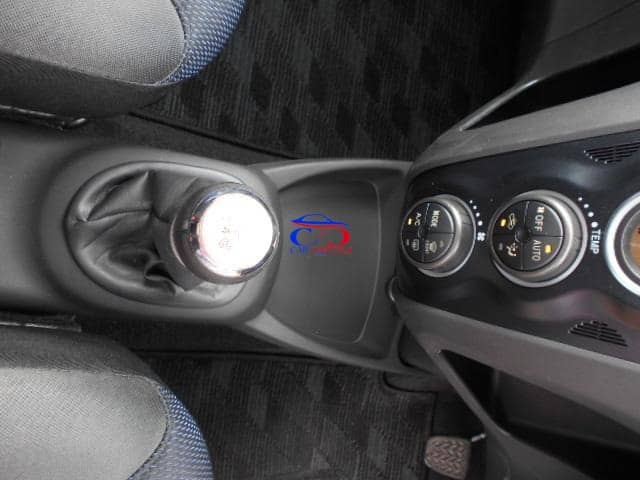 TOYOTA VITZ RS
