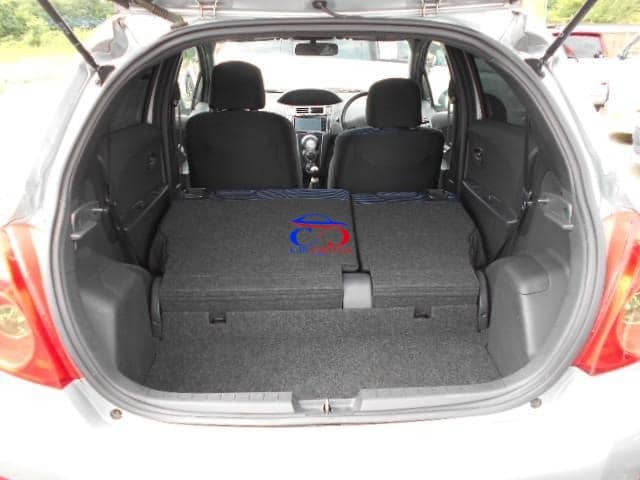 TOYOTA VITZ RS