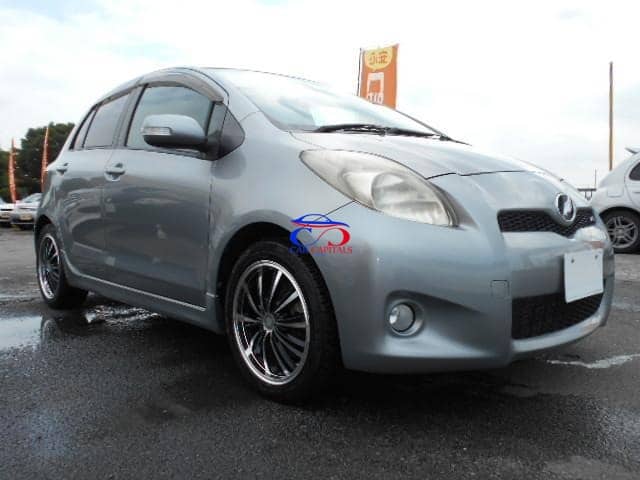 TOYOTA VITZ RS