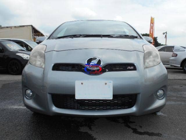 TOYOTA VITZ RS