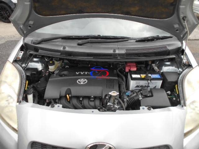 TOYOTA VITZ RS