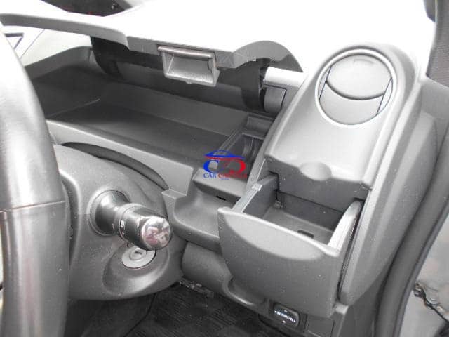 TOYOTA VITZ RS
