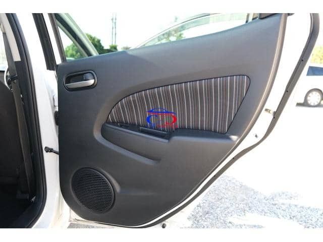 MAZDA DEMIO 13C-V HID EDITION