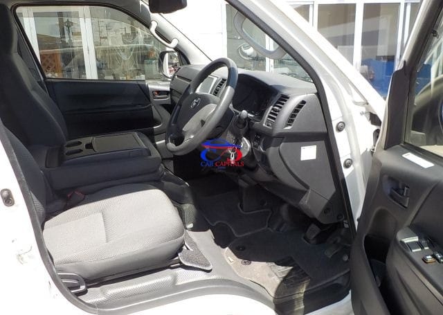 Toyota Hiace Van 2014