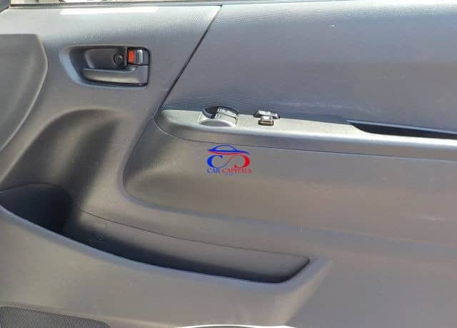 Toyota Hiace Van 2014