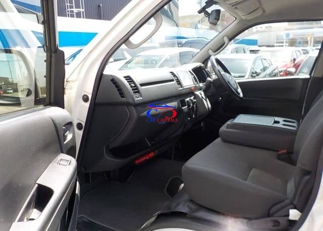 Toyota Hiace Van 2014