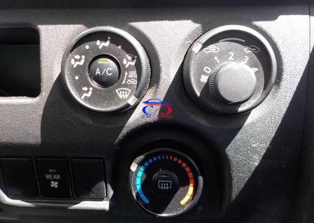 Toyota Hiace Van 2014