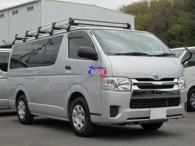 TOYOTA HIACE VAN 2016