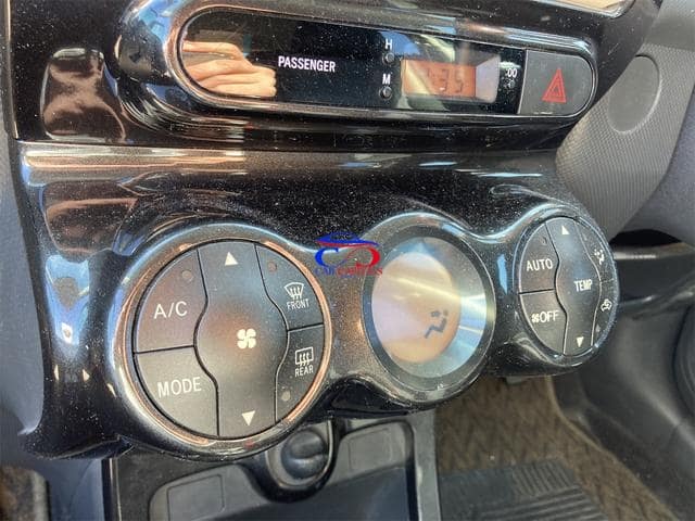 TOYOTA IST 150X 2010