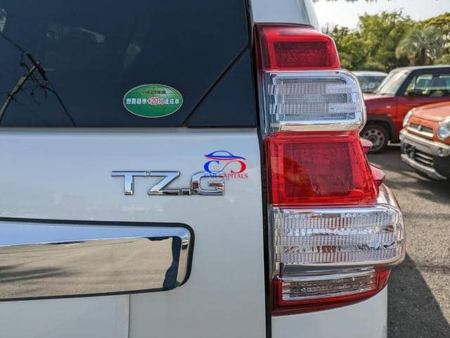 TOYOTA LAND CRUISER PRADO TZ-G