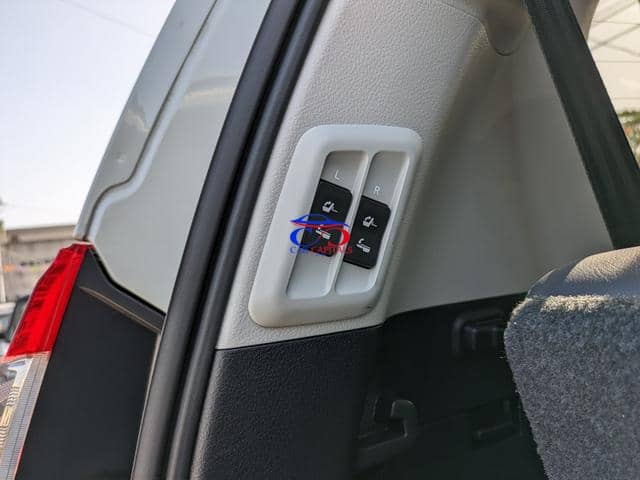 TOYOTA LAND CRUISER PRADO TZ-G