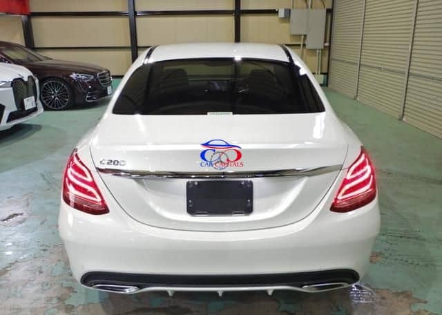MERCEDES BENZ C200