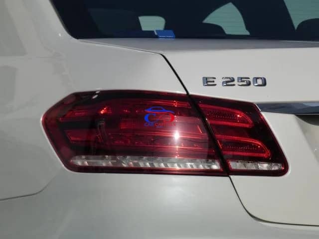 MERCEDES BENZ E-CLASS E250