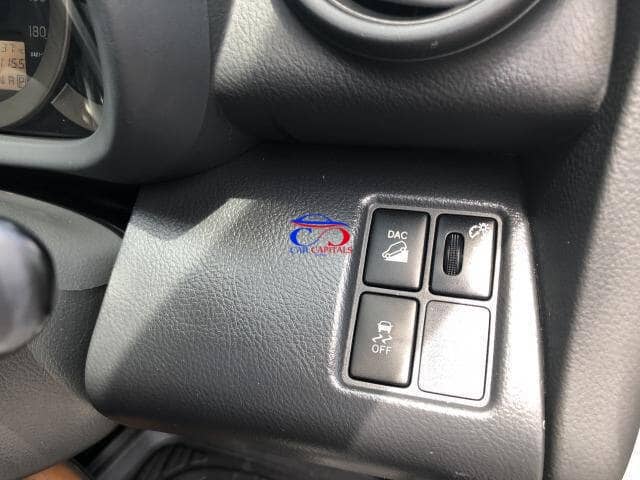TOYOTA VANGUARD 2012
