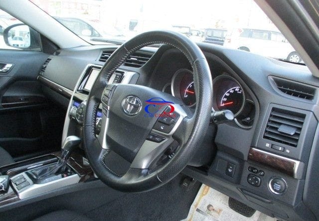 Toyota Mark X 2018