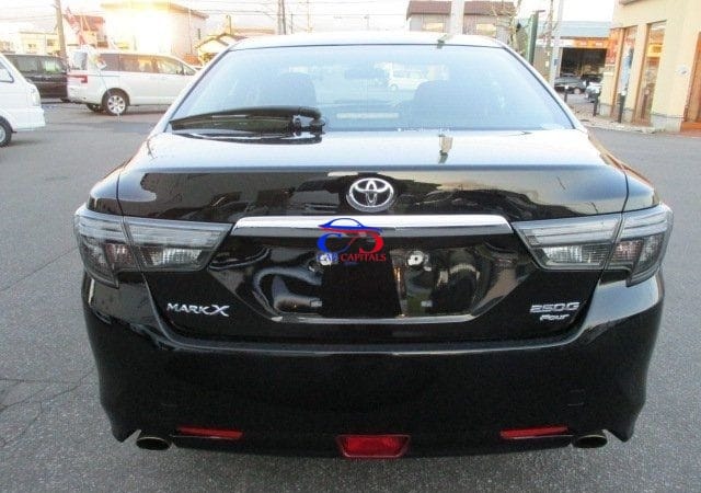 Toyota Mark X 2018