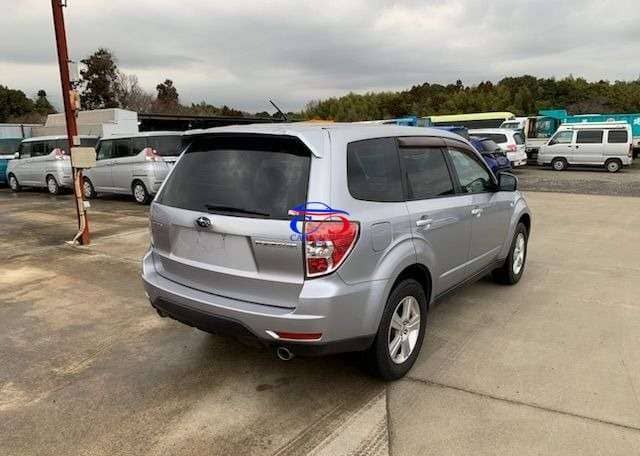 SUBARU FORESTER 2012