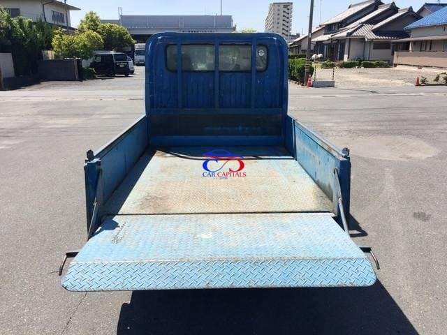 TOYOTA DYNA TRUCK