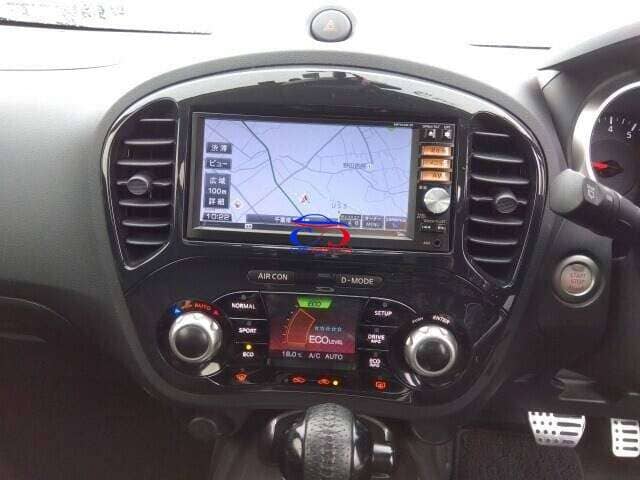 NISSAN JUKE 2013