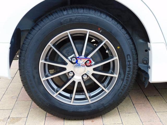 TOYOTA VITZ JEWELA