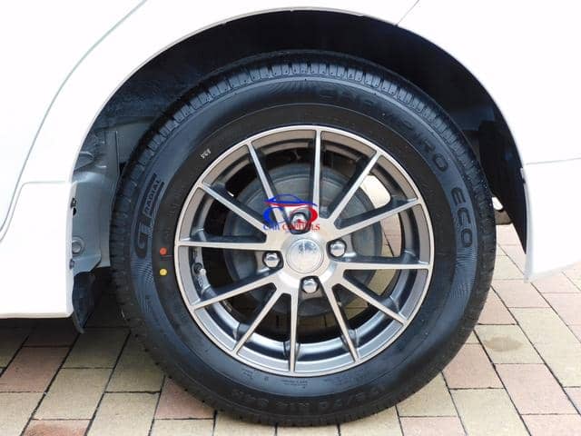 TOYOTA VITZ JEWELA