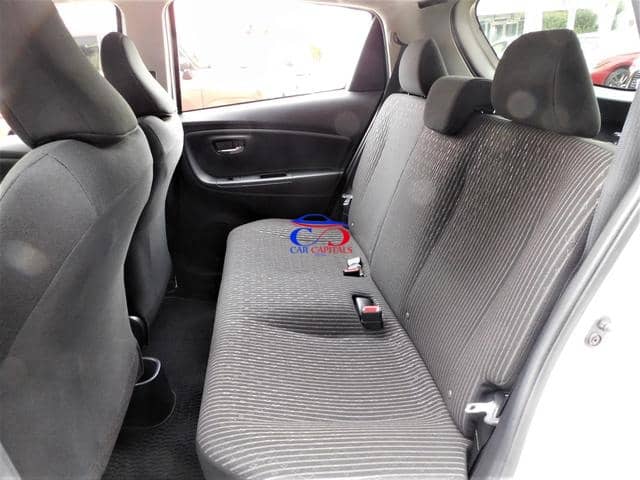 TOYOTA VITZ JEWELA