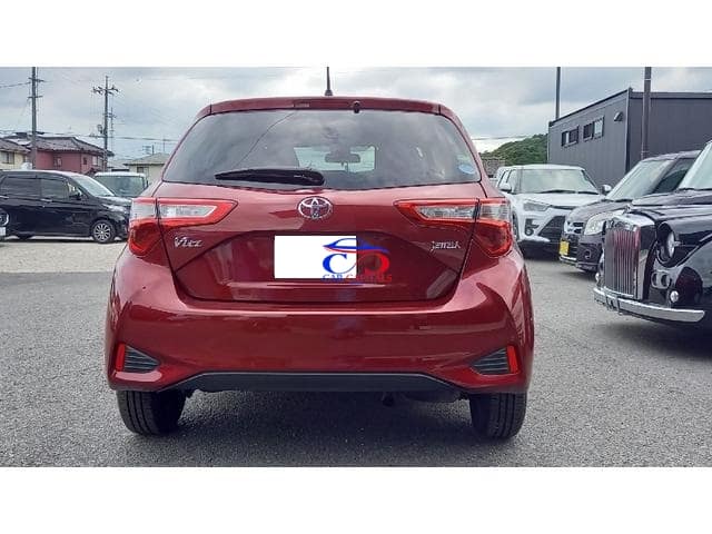 TOYOTA VITZ JEWELA