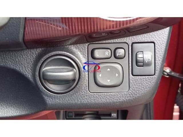 TOYOTA VITZ JEWELA