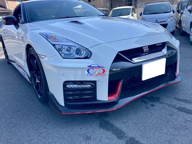 NISSAN GT-R