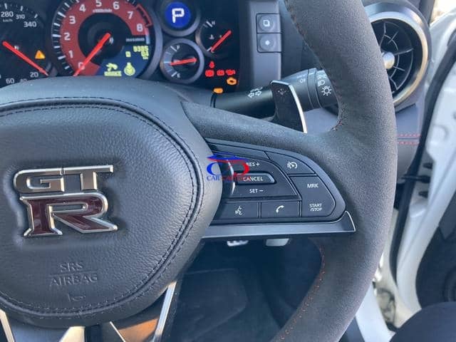 NISSAN GT-R