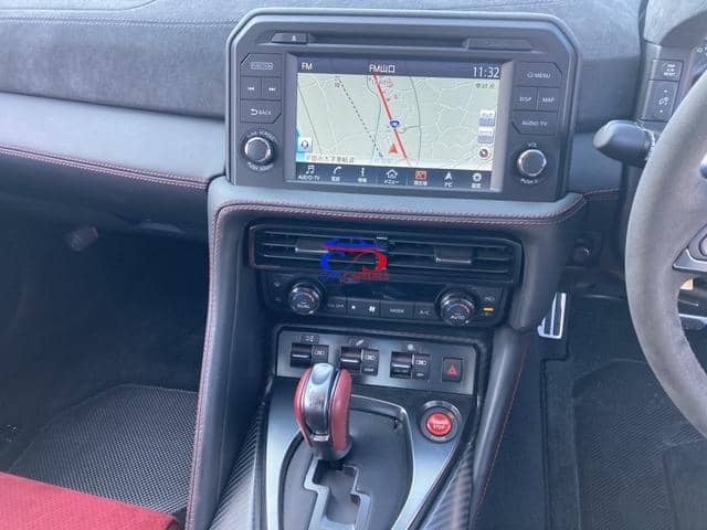 NISSAN GT-R