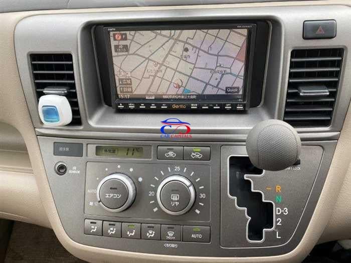 TOYOTA RAUM