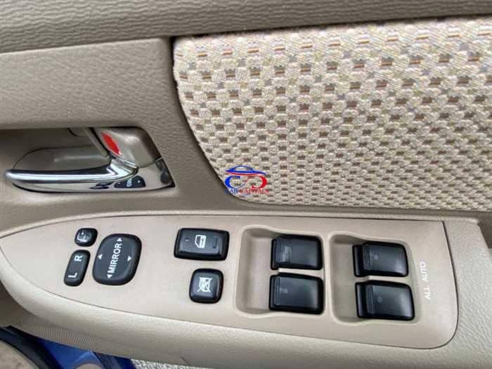 TOYOTA RAUM