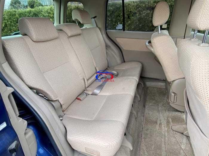 TOYOTA RAUM