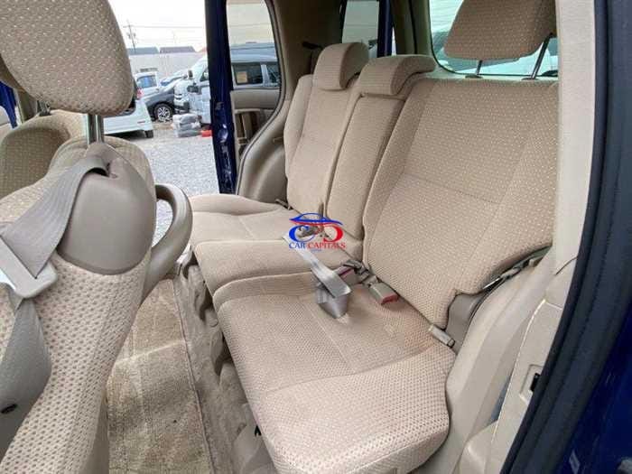 TOYOTA RAUM
