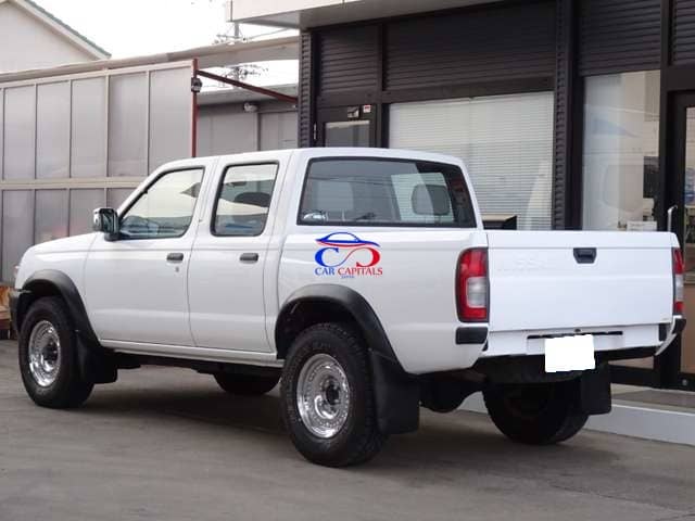 NISSAN DATSUN