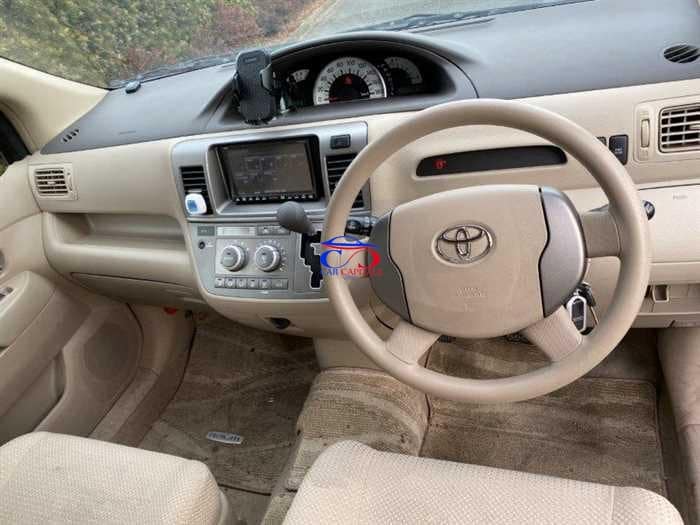 TOYOTA RAUM