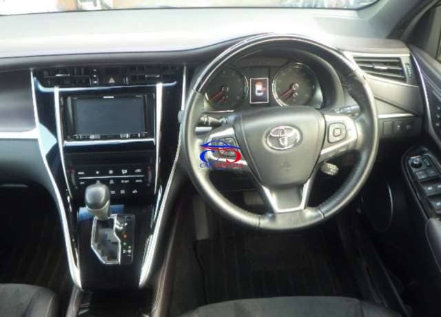 Toyota Harier 2015