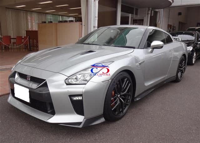 NISSAN GT-R