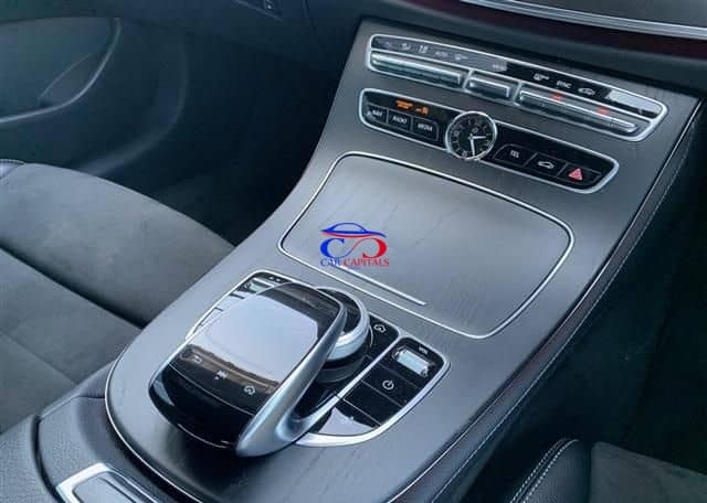 MERCEDES BENZ E-CLASS E200