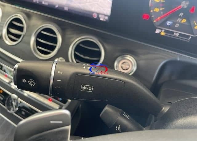 MERCEDES BENZ E-CLASS E250